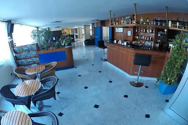 Ginosi Arizona Hotel Milan